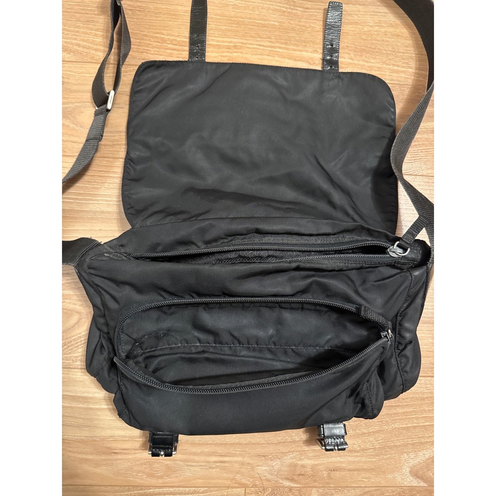 Prada Black Nylon Messenger Bag Crossbody Vela Buckle Flap Logo Vintage Large - Picture 3 of 12